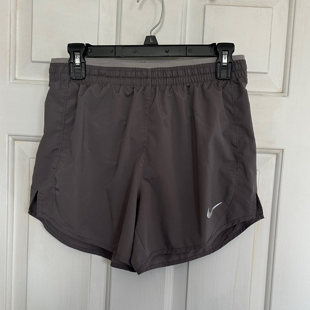 Nike women’s grey shorts size small
